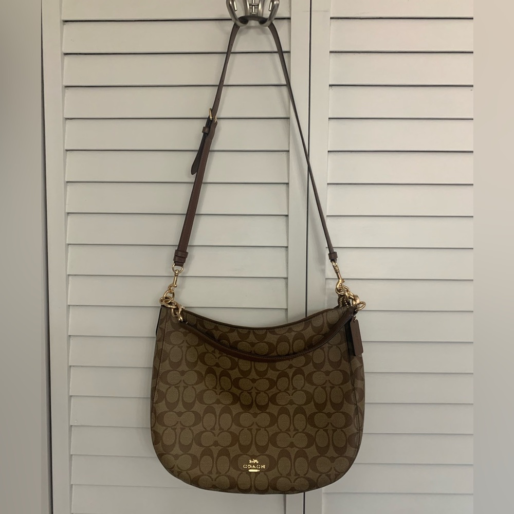 NWOT Coach shoulder bag w matching wallet